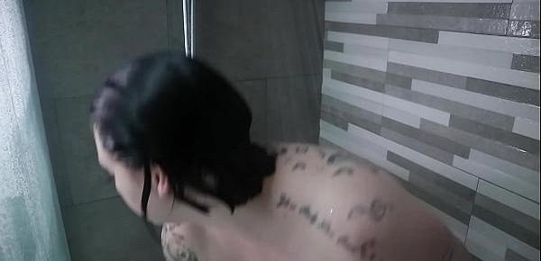  harmony reigns sexy in the shower